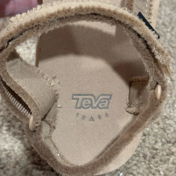 Teva Tan Platform Strappy Sandals - Picture 5 of 9